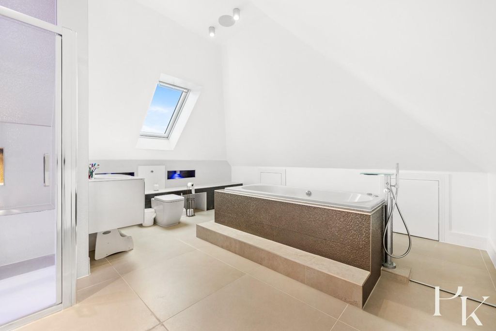 Additional image 32 of 5 bed detached house for saleRoedean Crescent, Brighton BN2