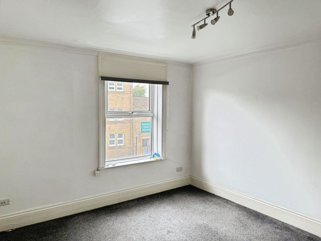 Property photo 3 of 6 Pbox-Img.Jpg