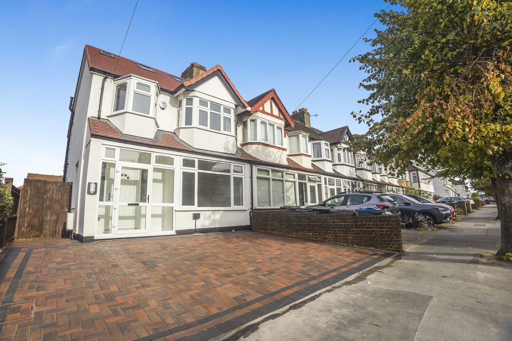 Property photo 1 of 38