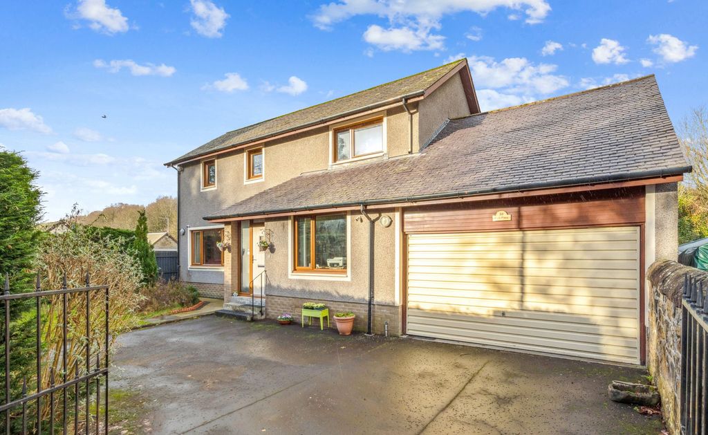 Property photo 1 of 24