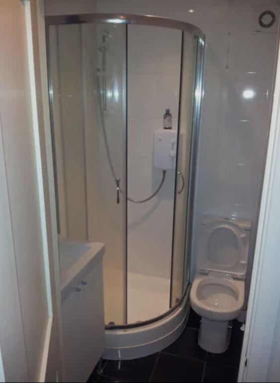 Property photo 2 of 3