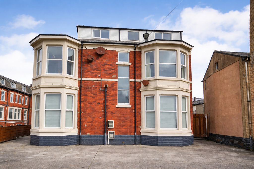 Property photo 2 of 3