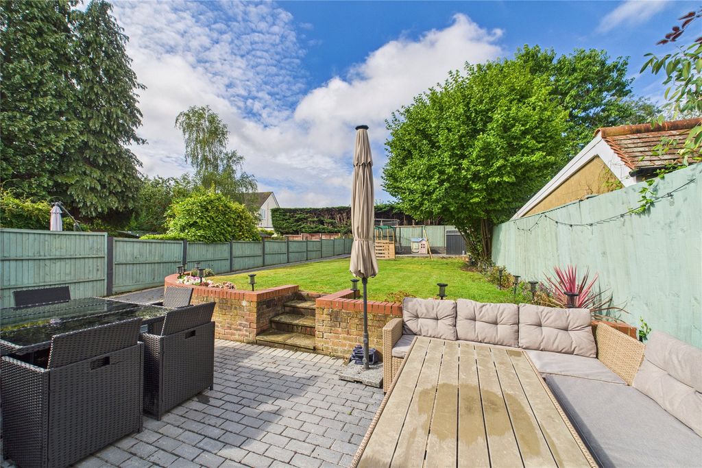 Property photo 2 of 14 Picture No. 11