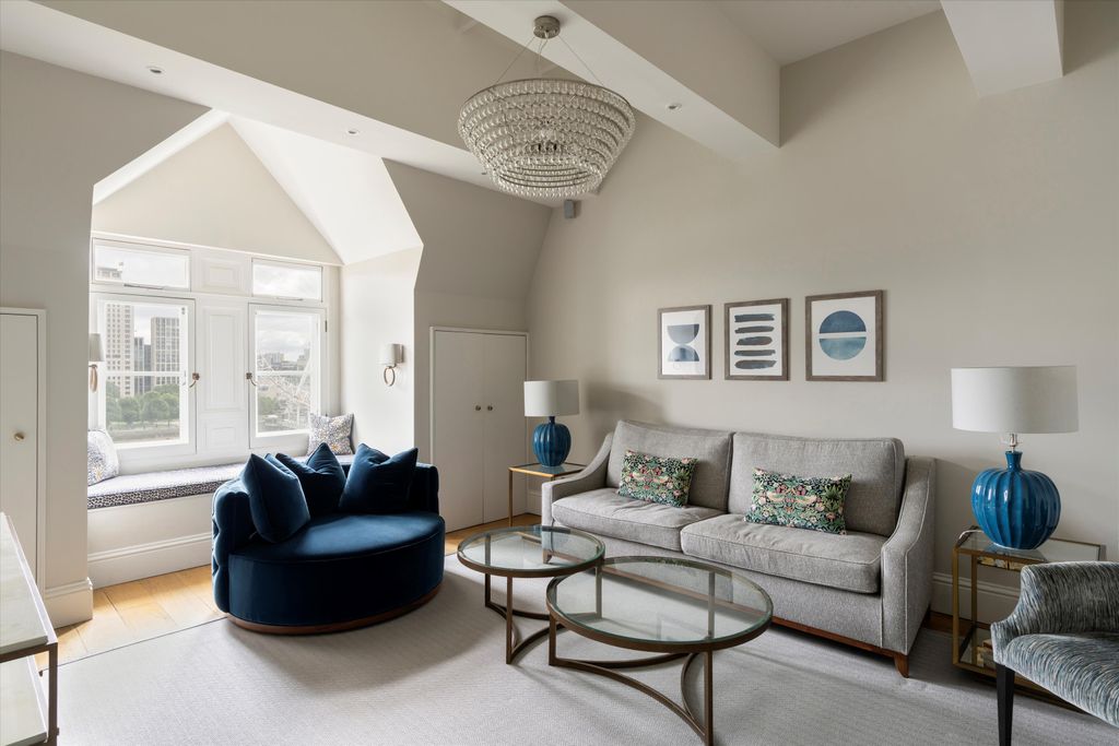 Property photo 3 of 23 Image