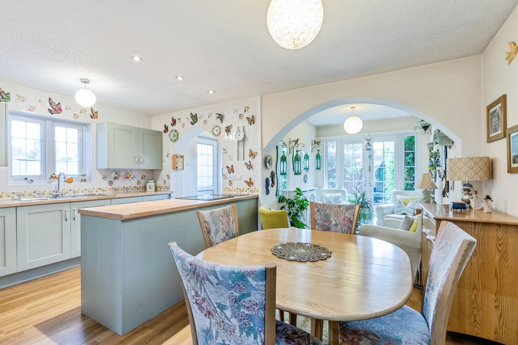 Property photo 3 of 20 Kitchen/Diner 1