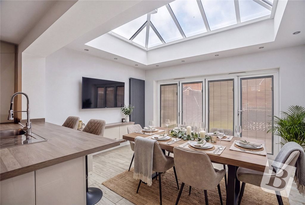 Property photo 2 of 15 Dining Area