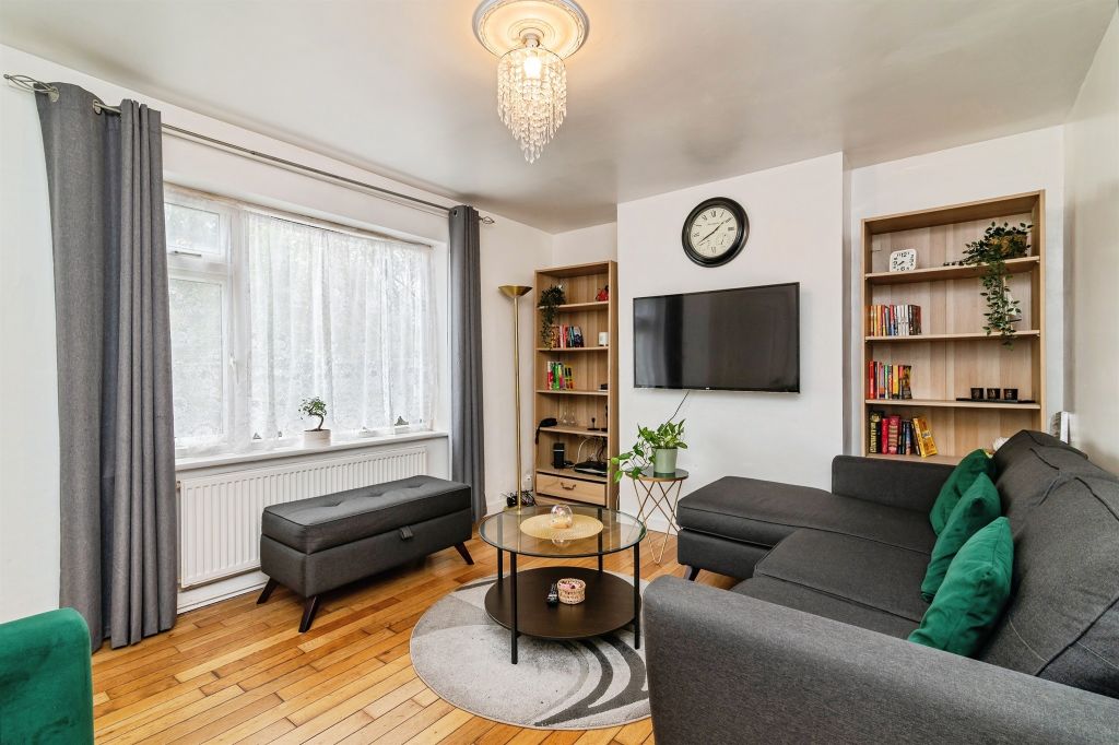 Property photo 3 of 20