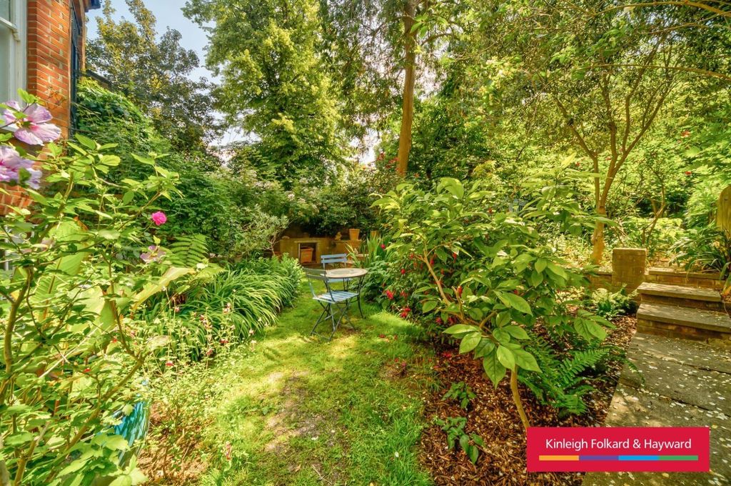 Property photo 2 of 12 Picture No. 13