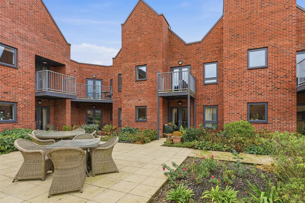 Property photo 1 of 24 Rear Aspect