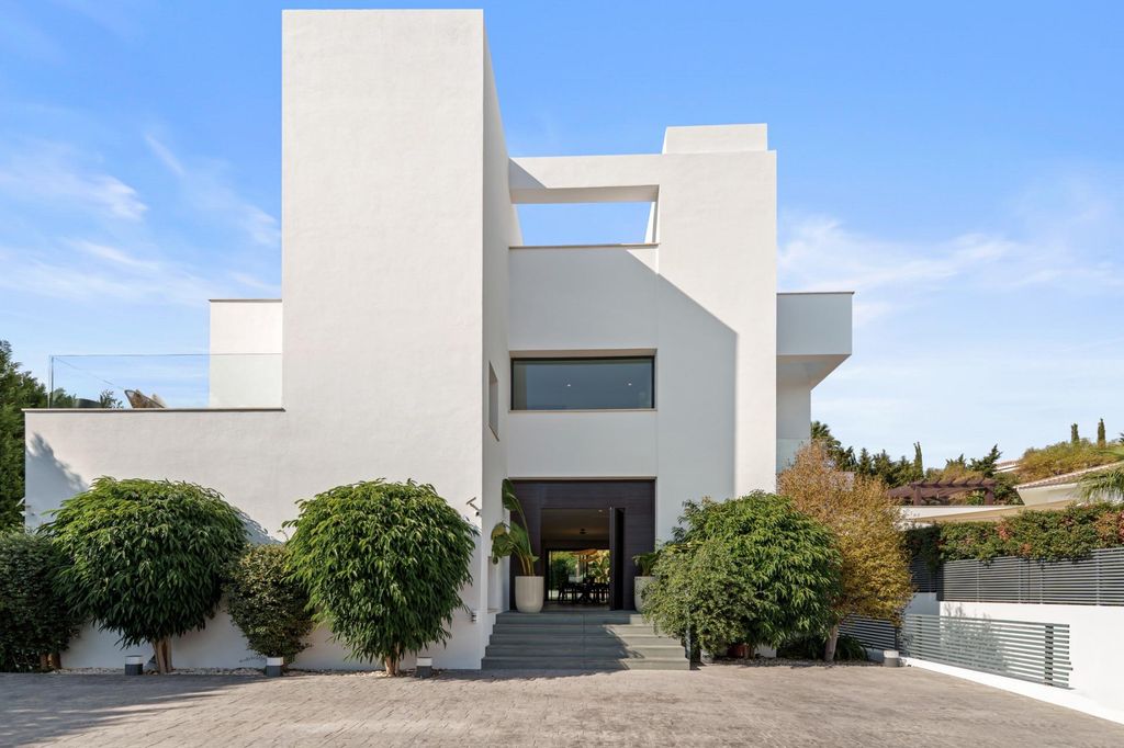 Property photo 3 of 58