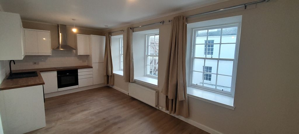 Property photo 2 of 7 20251203_103552