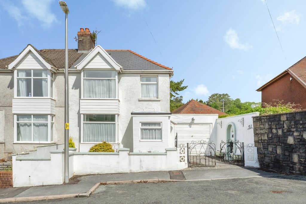 Property photo 1 of 18 Pbox-Img.Jpg
