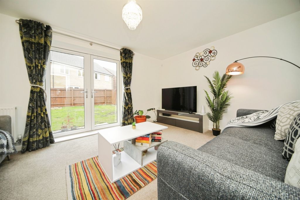 Property photo 2 of 14