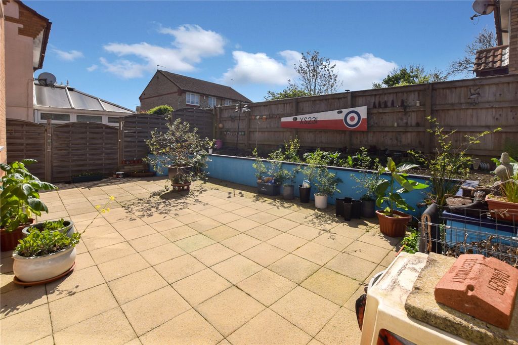 Property photo 2 of 21 Picture No. 30