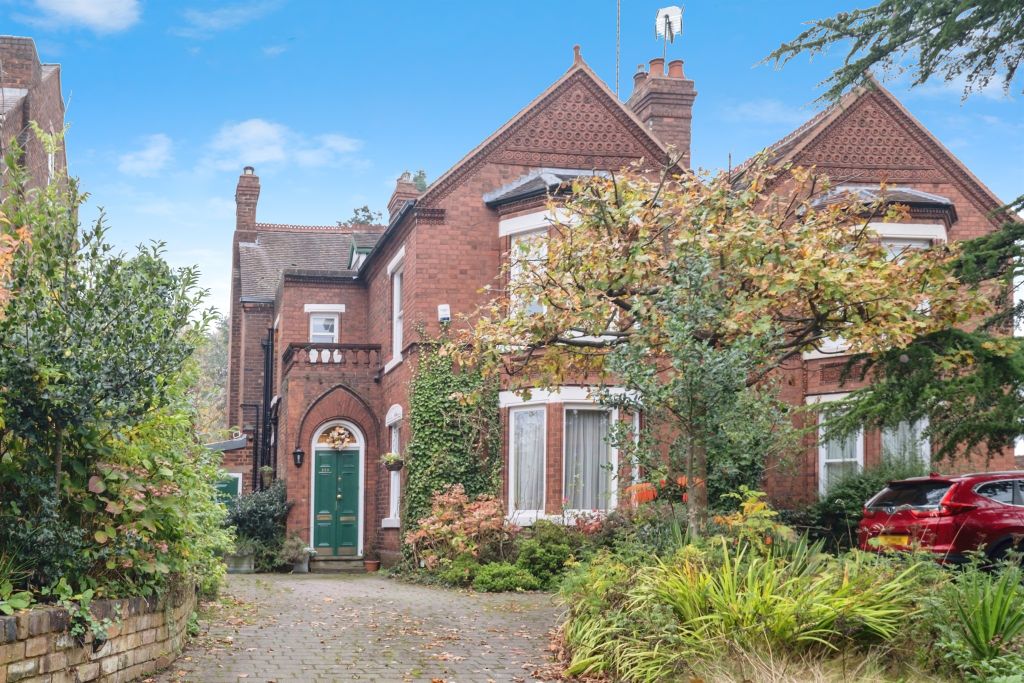 Property photo 1 of 18