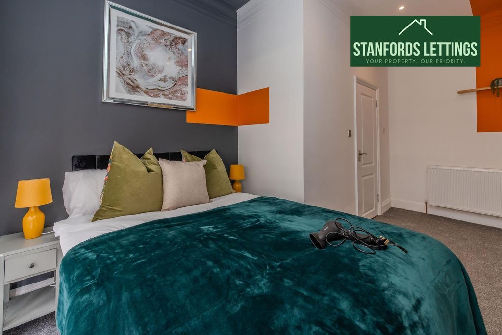 Property photo 2 of 6 Wid_Bq25F02Qvkq2Idb4Yg.Jpg