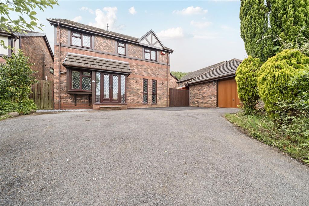 Property photo 1 of 25