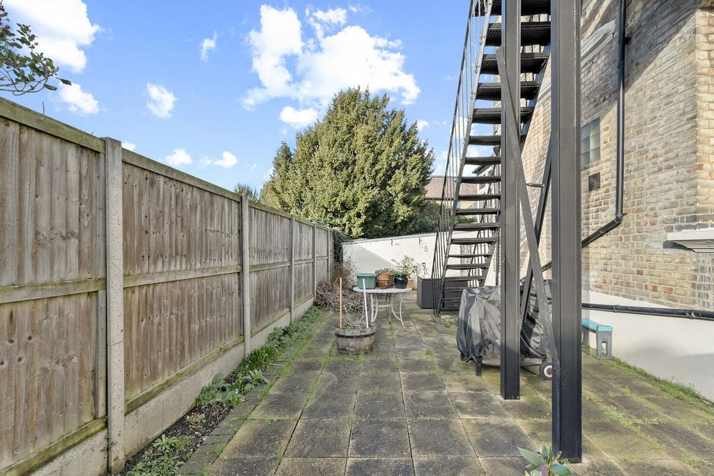 Additional image 28 of 3 bed flat for saleBycullah Road, Enfield EN2