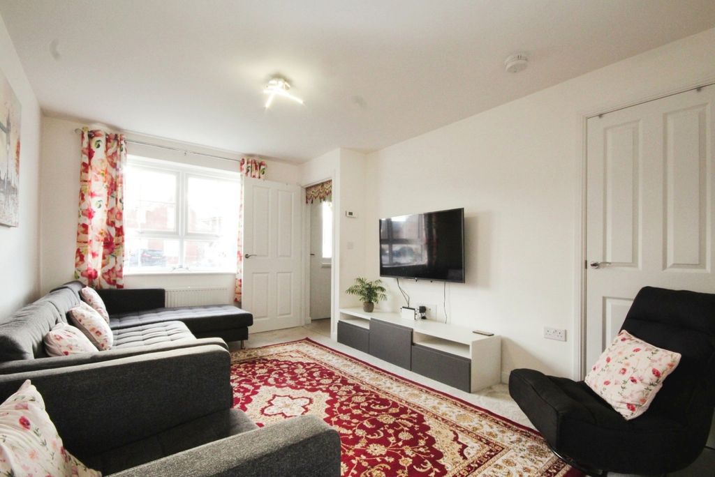 Property photo 3 of 16 Picture No. 05