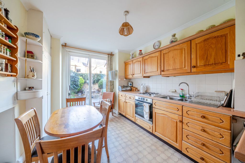 Property photo 2 of 26 2