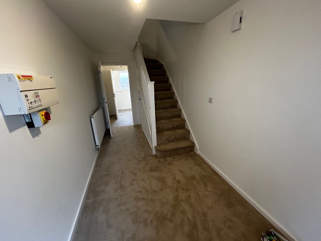 Property photo 2 of 13 Image