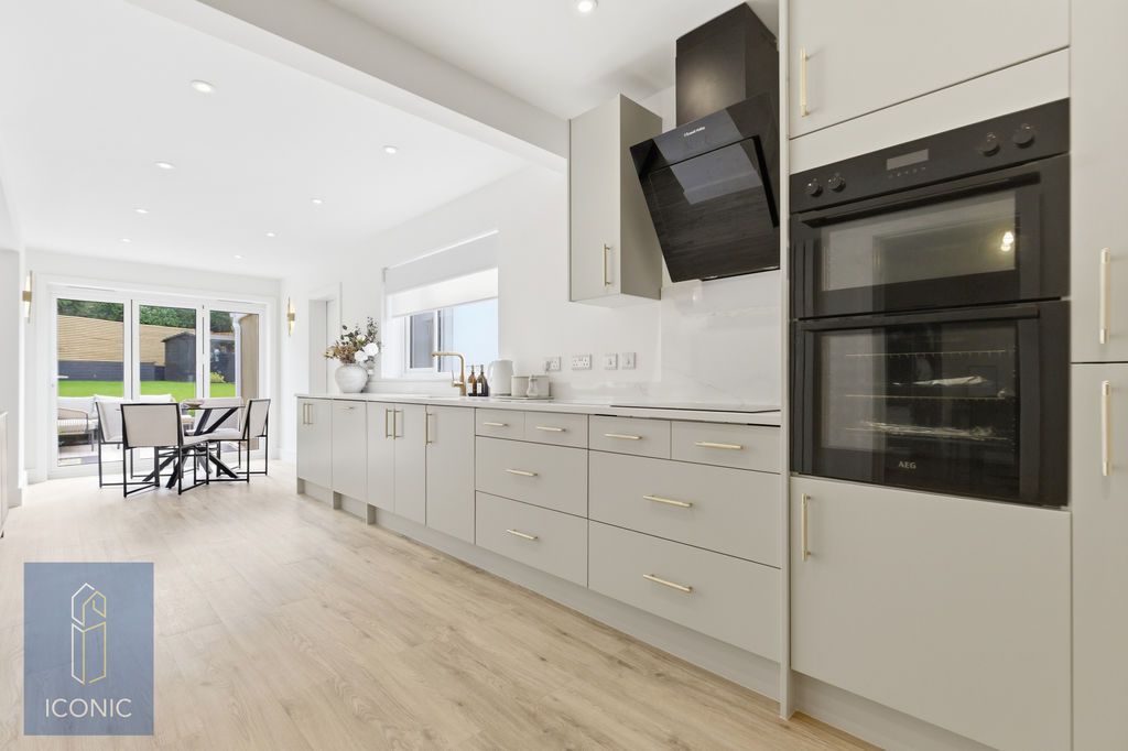 Property photo 3 of 26 Photo 2