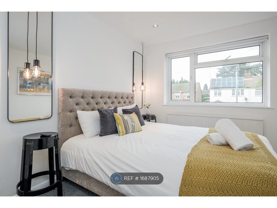 Property photo 1 of 35