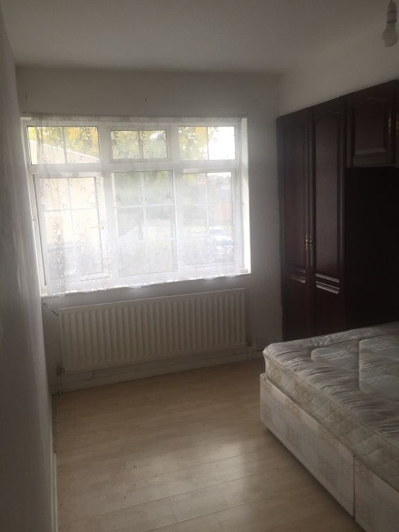 Property photo 2 of 3