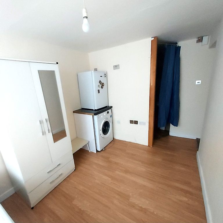 Property photo 3 of 3