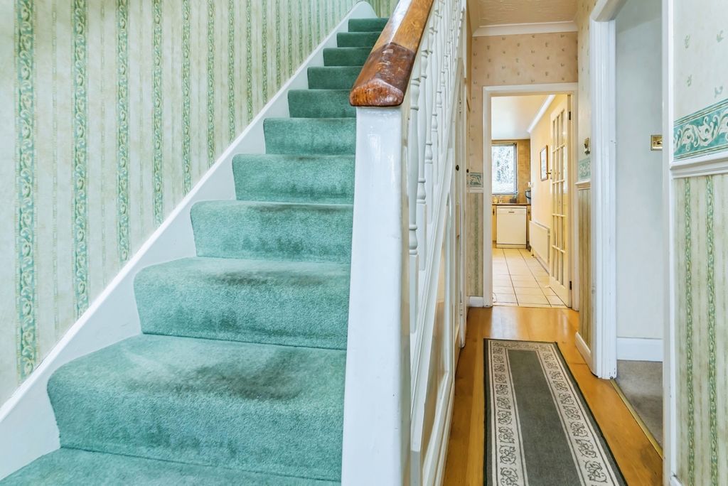 Property photo 2 of 23 Pbox-Img.Jpg