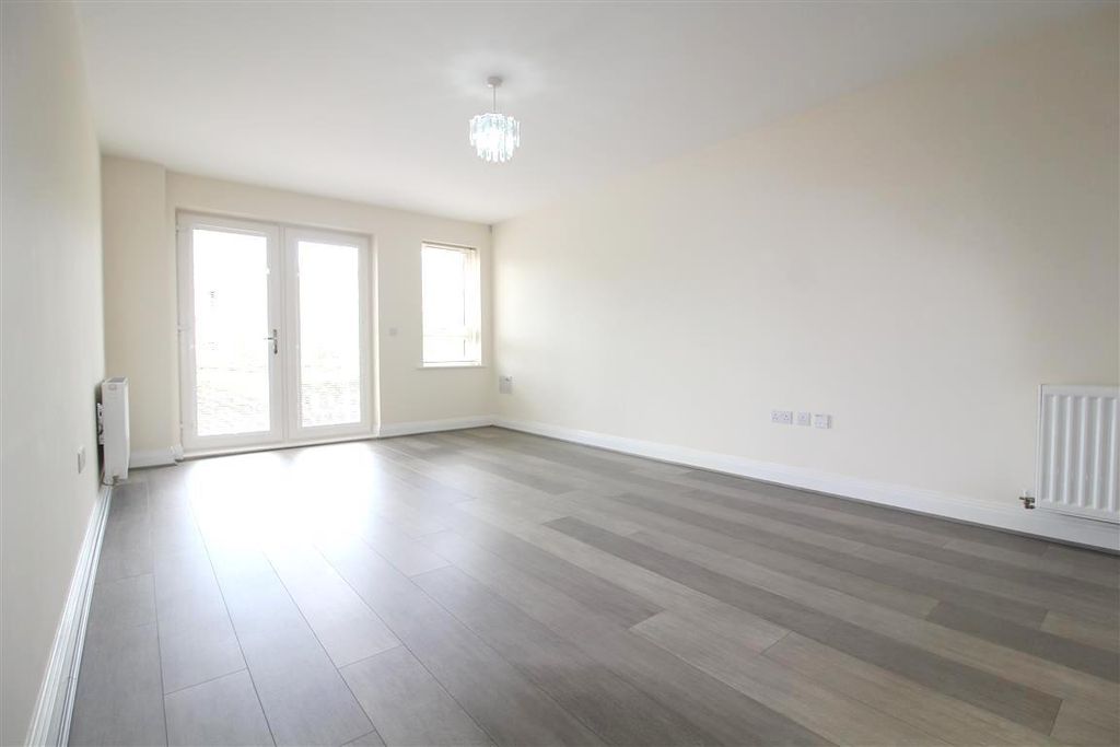 Property photo 3 of 5 Living Room