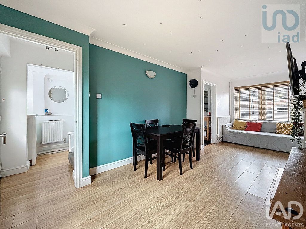 Property photo 3 of 14