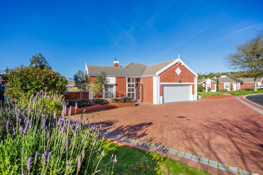 Property photo 1 of 41