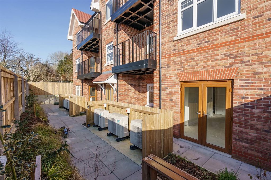 Property photo 2 of 8 Dsc06121.Jpg