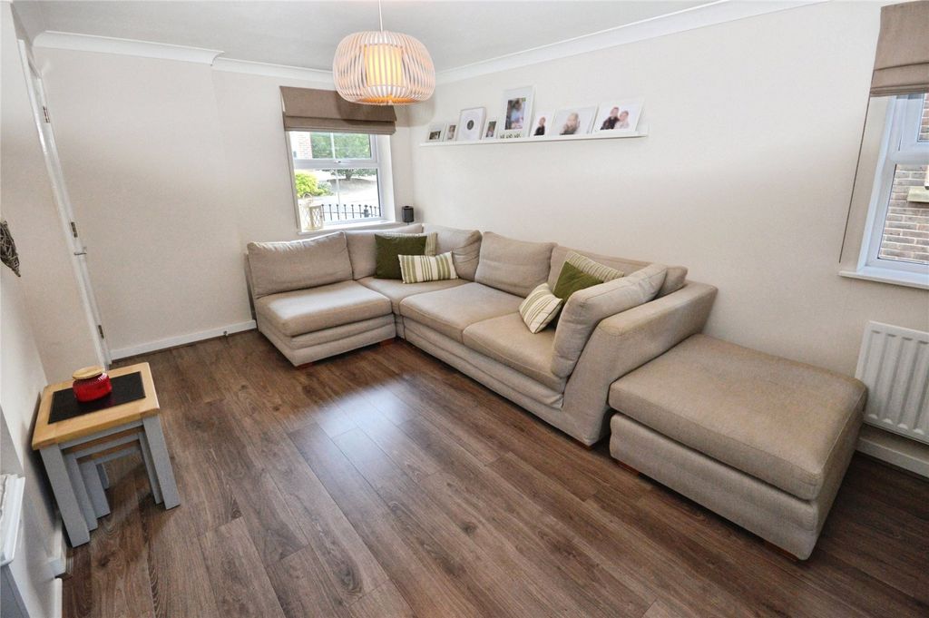 Property photo 3 of 17 Picture No. 05