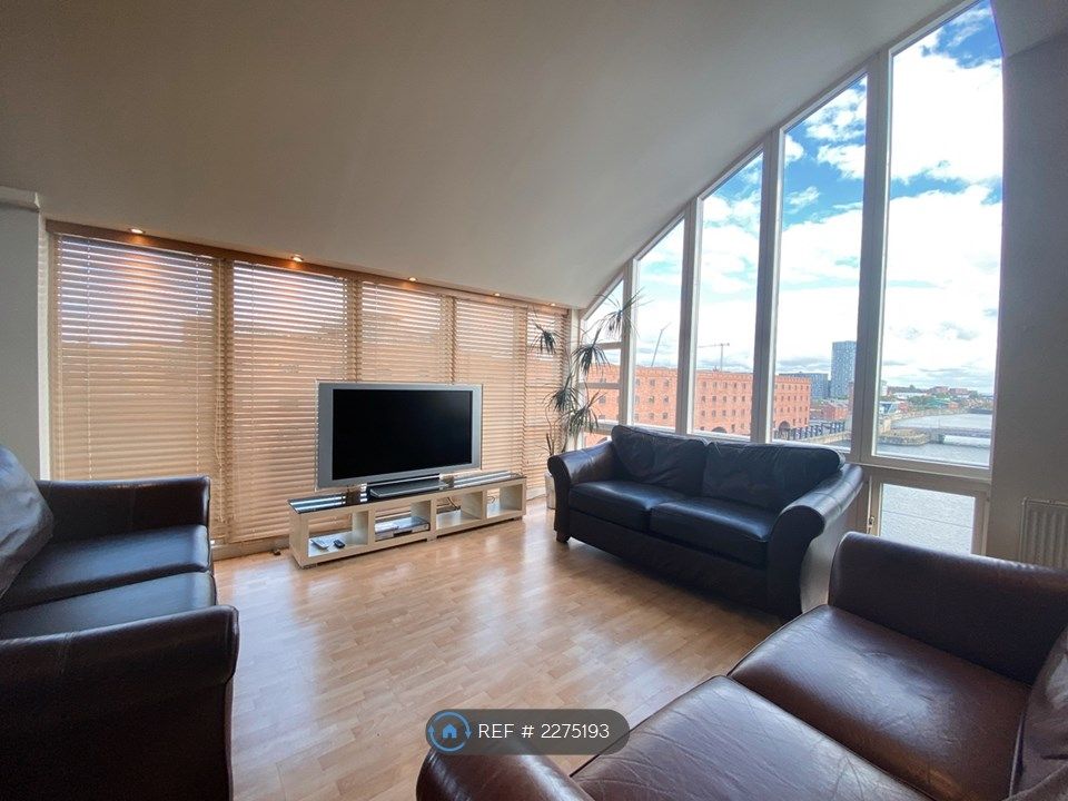 Property photo 1 of 10 Lounge