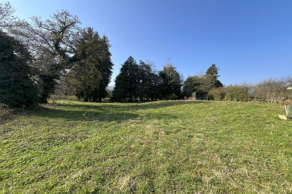 Property photo 2 of 7