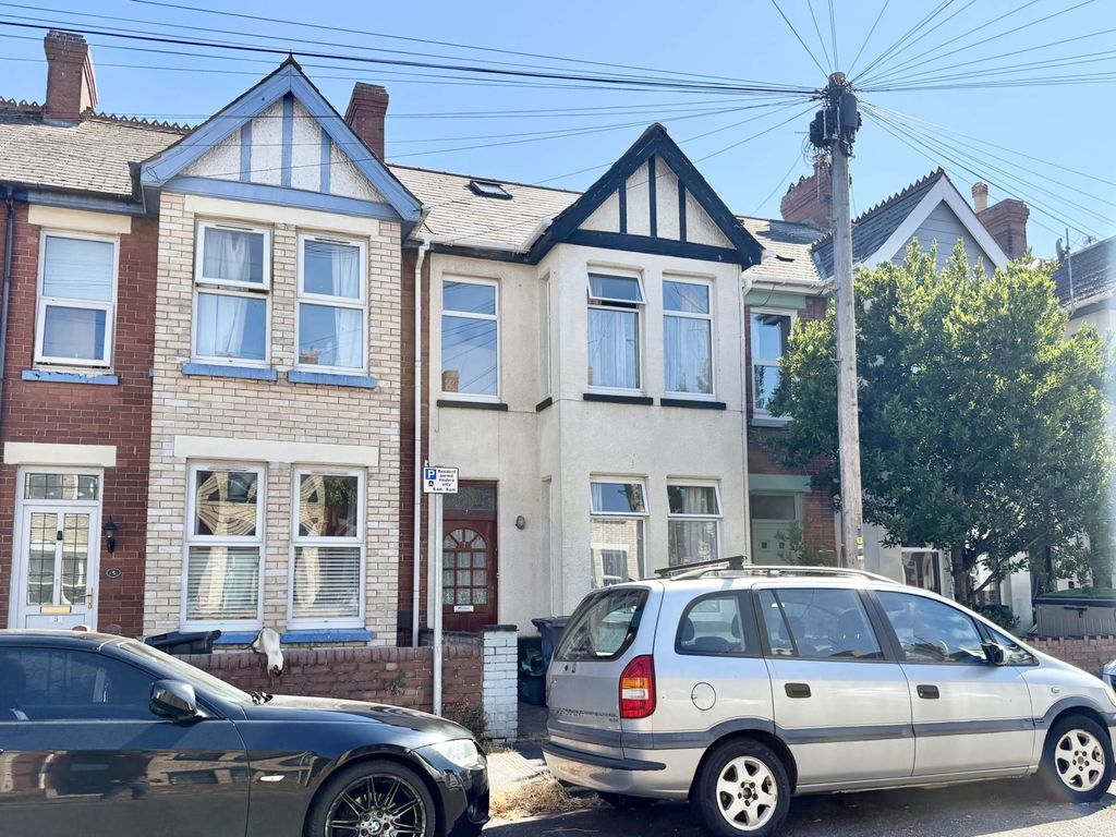 Property photo 1 of 12