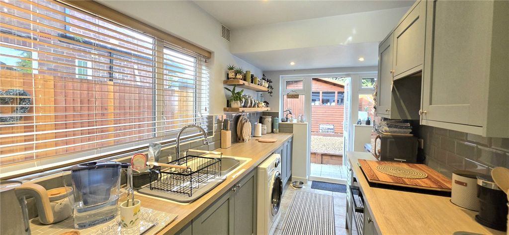 Property photo 2 of 17 Picture No. 03