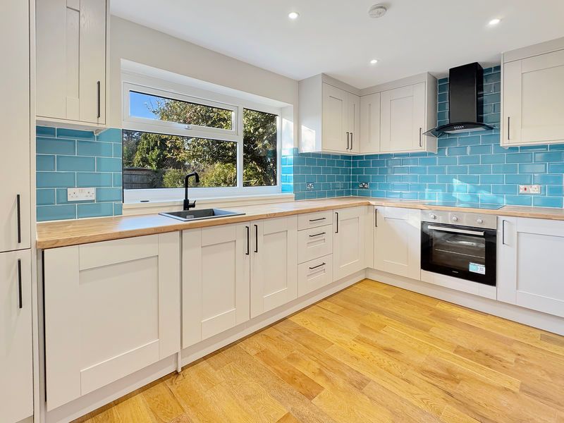 Property photo 3 of 17 Photo 1