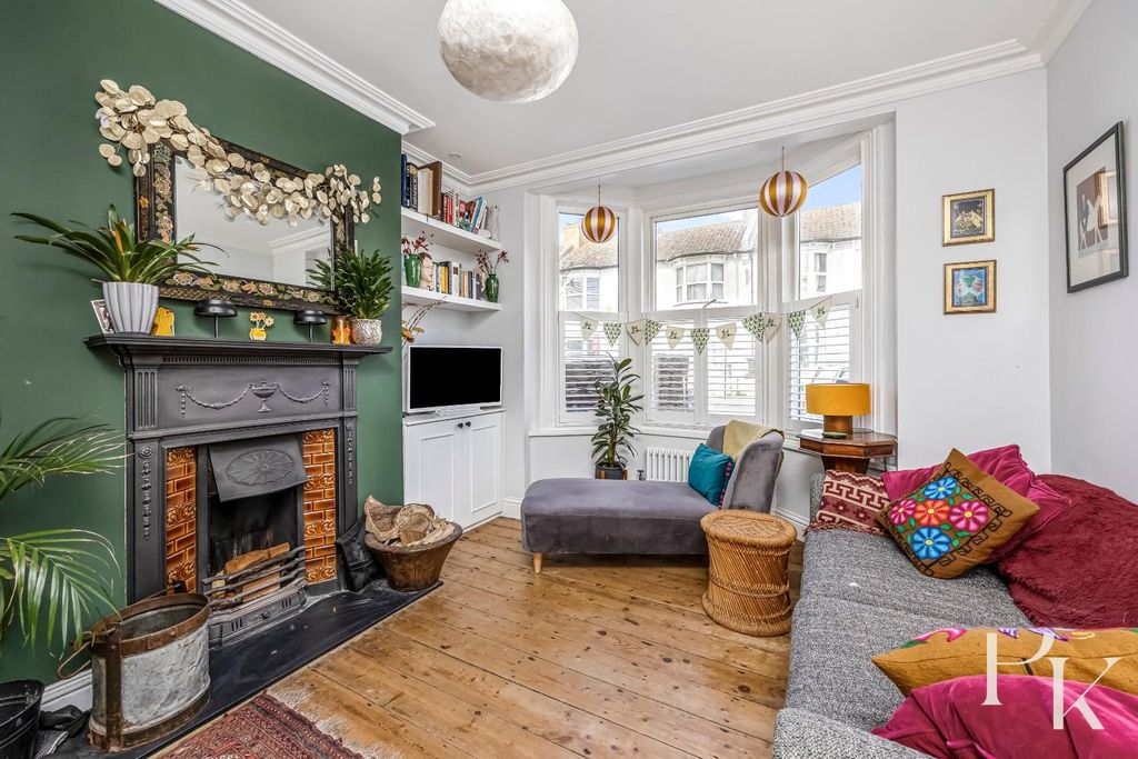 Property photo 2 of 15