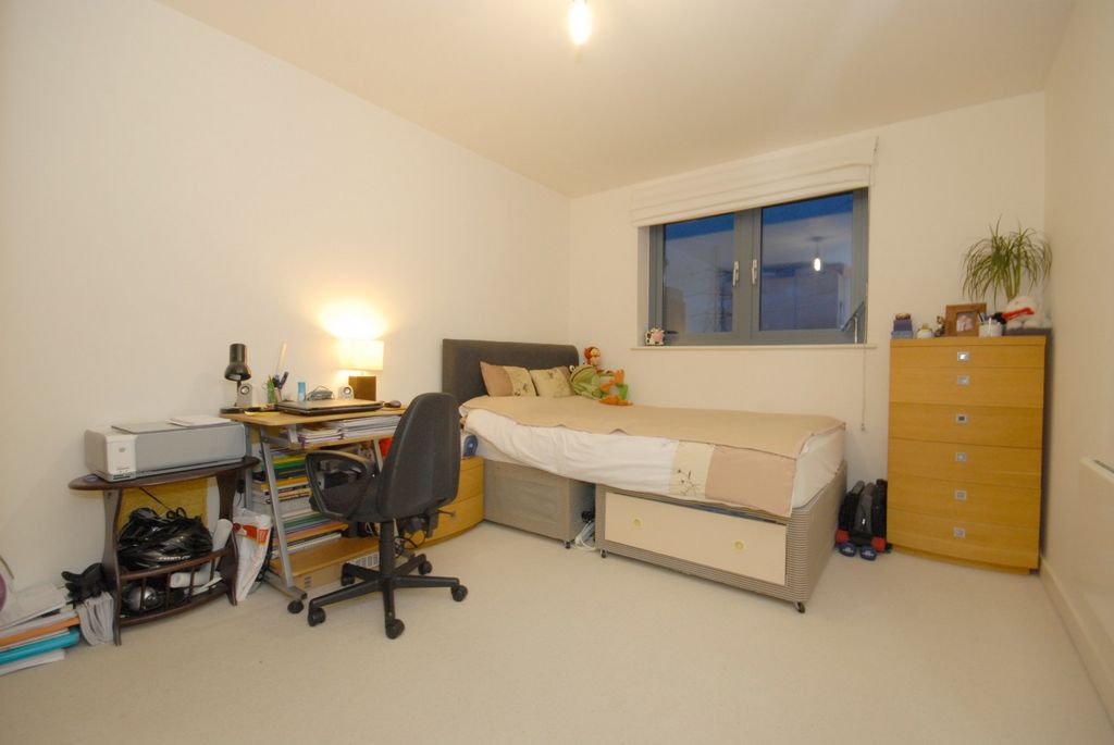 Property photo 3 of 5 Bedroom