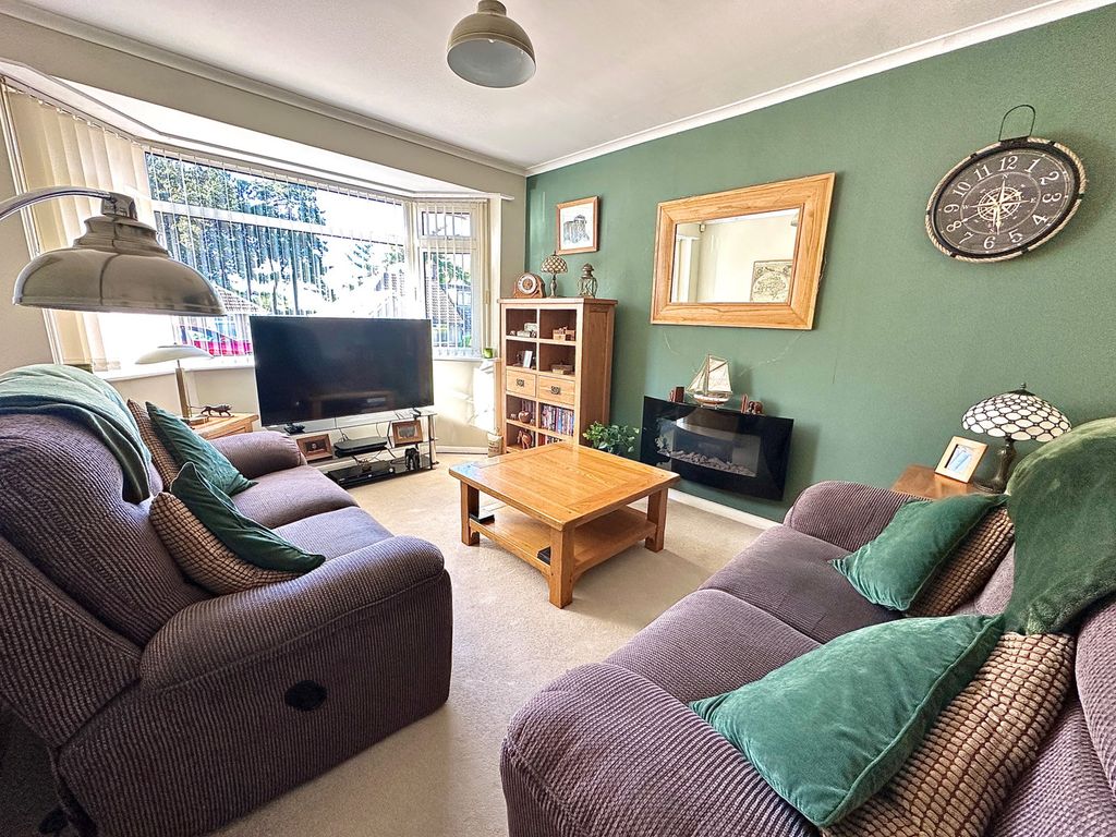 Property photo 2 of 29