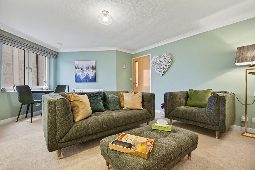 Property photo 3 of 18