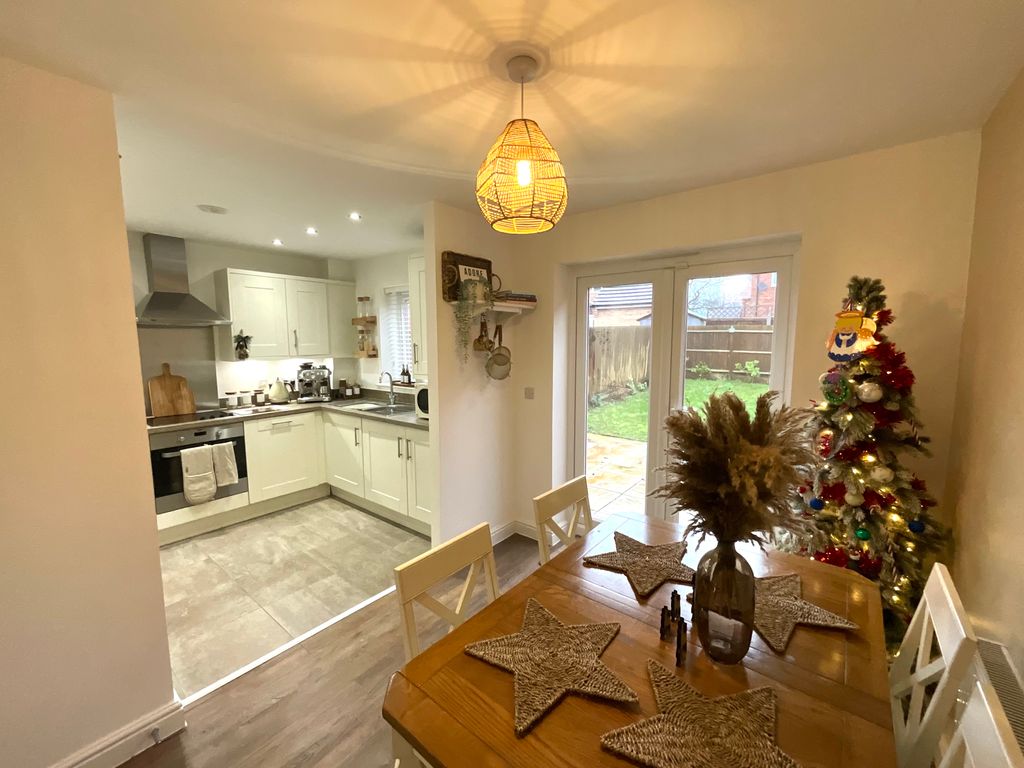 Property photo 3 of 19 Img_4956