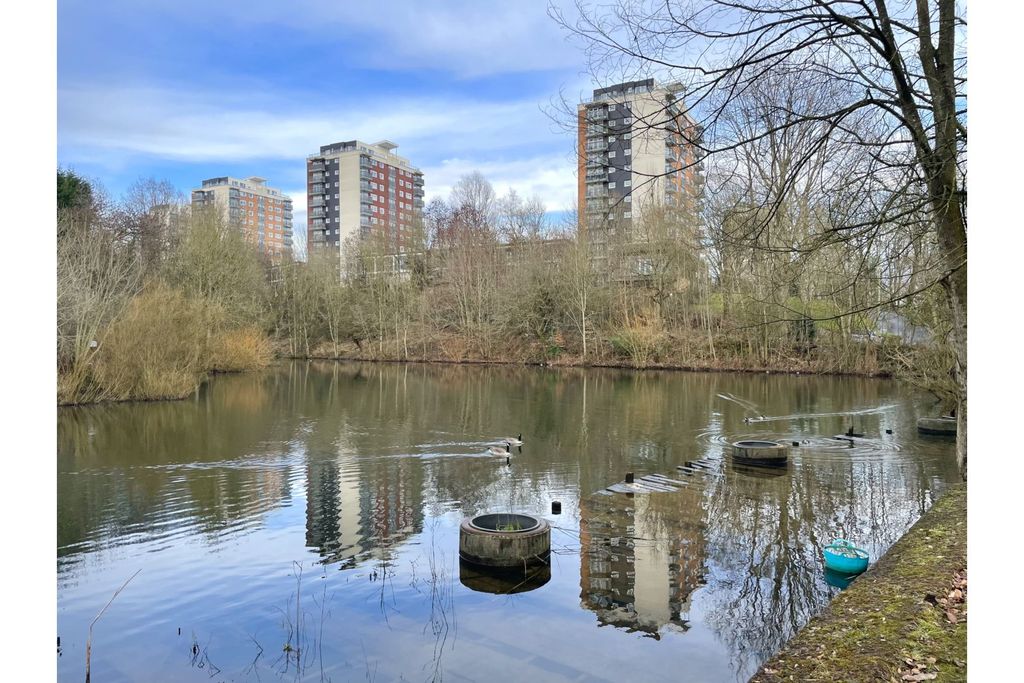 Property photo 2 of 10 Outside