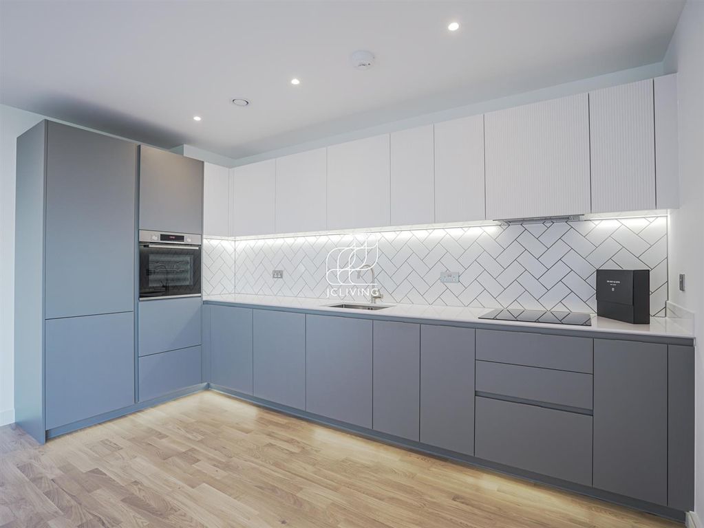 Property photo 2 of 13 Cn360 Plot 101 8 Sibley House 1 Cedrus Ave Southal