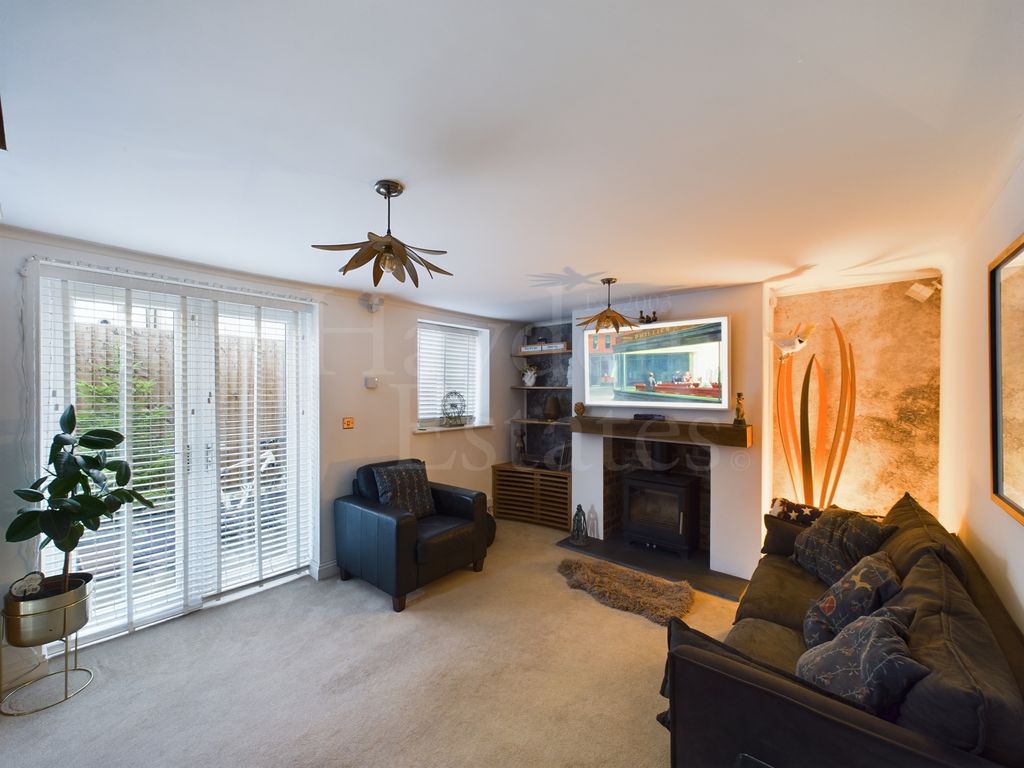 Property photo 2 of 22