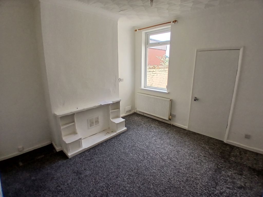 Property photo 2 of 9 Dining Room