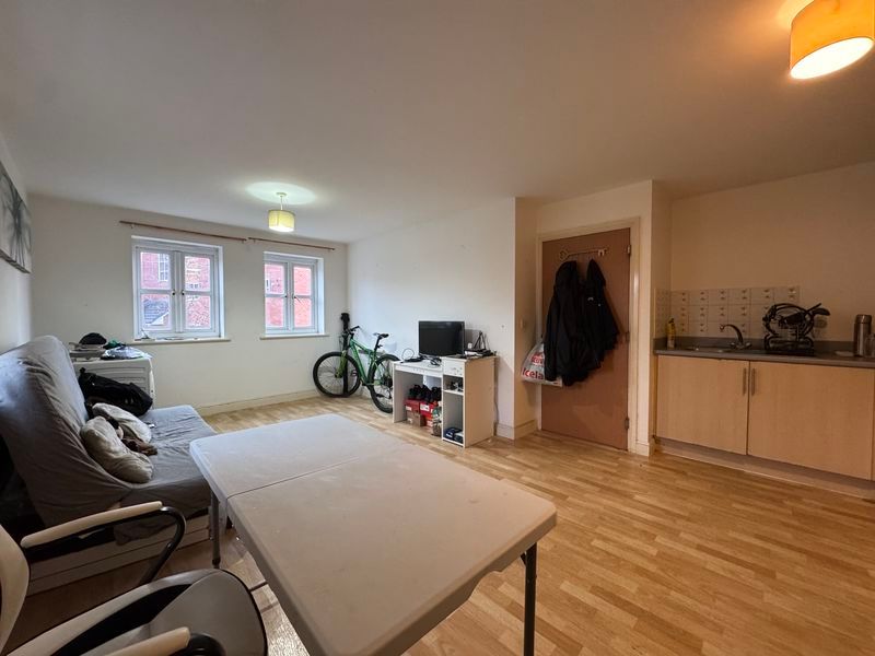 Property photo 3 of 7 Photo 4